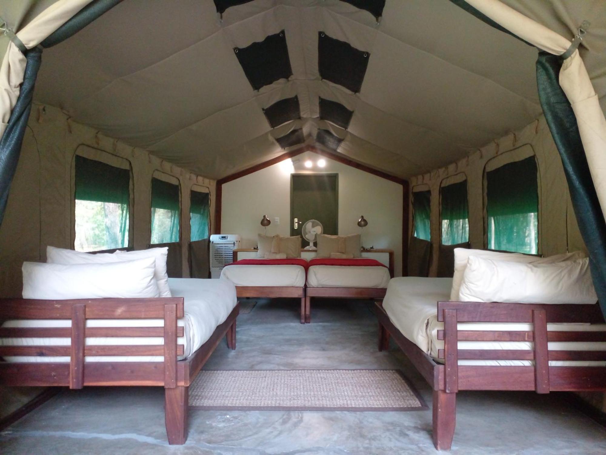 Zambezi Mubala Camp Hotel Katima Mulilo Bilik gambar