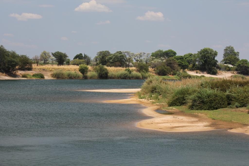 Zambezi Mubala Camp Hotel Katima Mulilo Luaran gambar